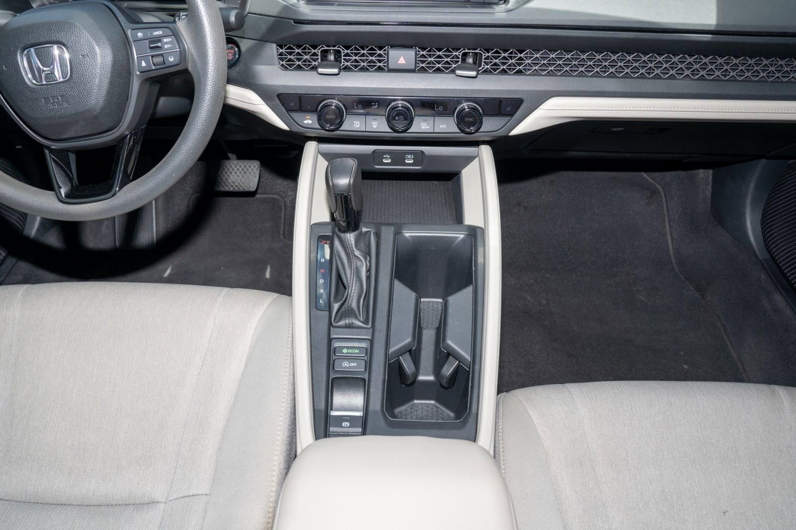 Certified 2023 Honda Accord EX image 27
