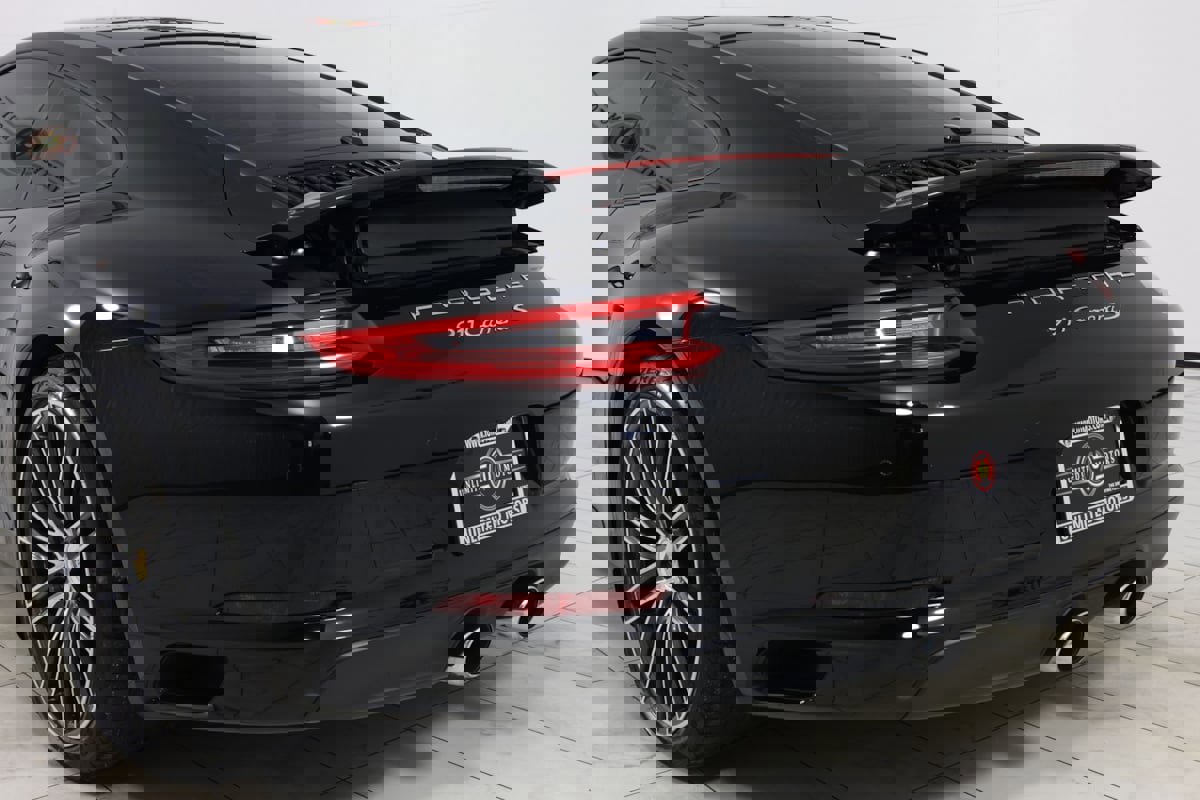 Used 2018 Porsche 911 Carrera S RWD image 42