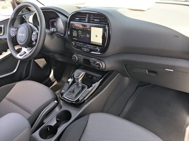 Certified 2025 Kia Soul S FWD image 12