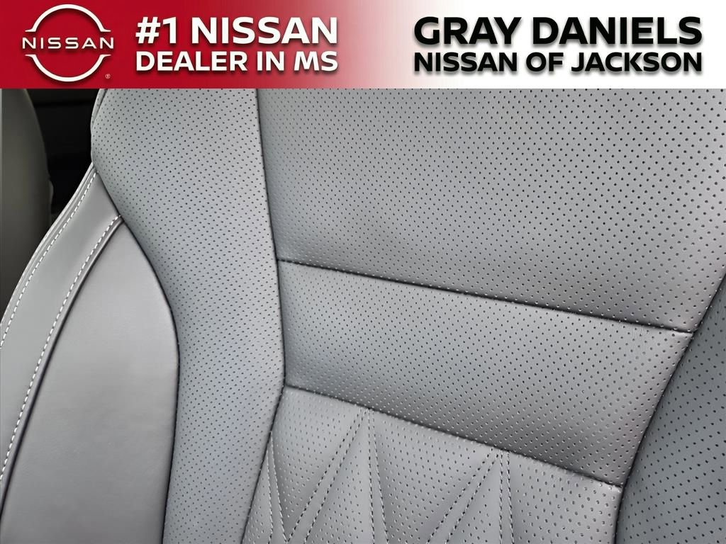 New 2026 Nissan Rogue Platinum w/ Platinum Premium Package image 13