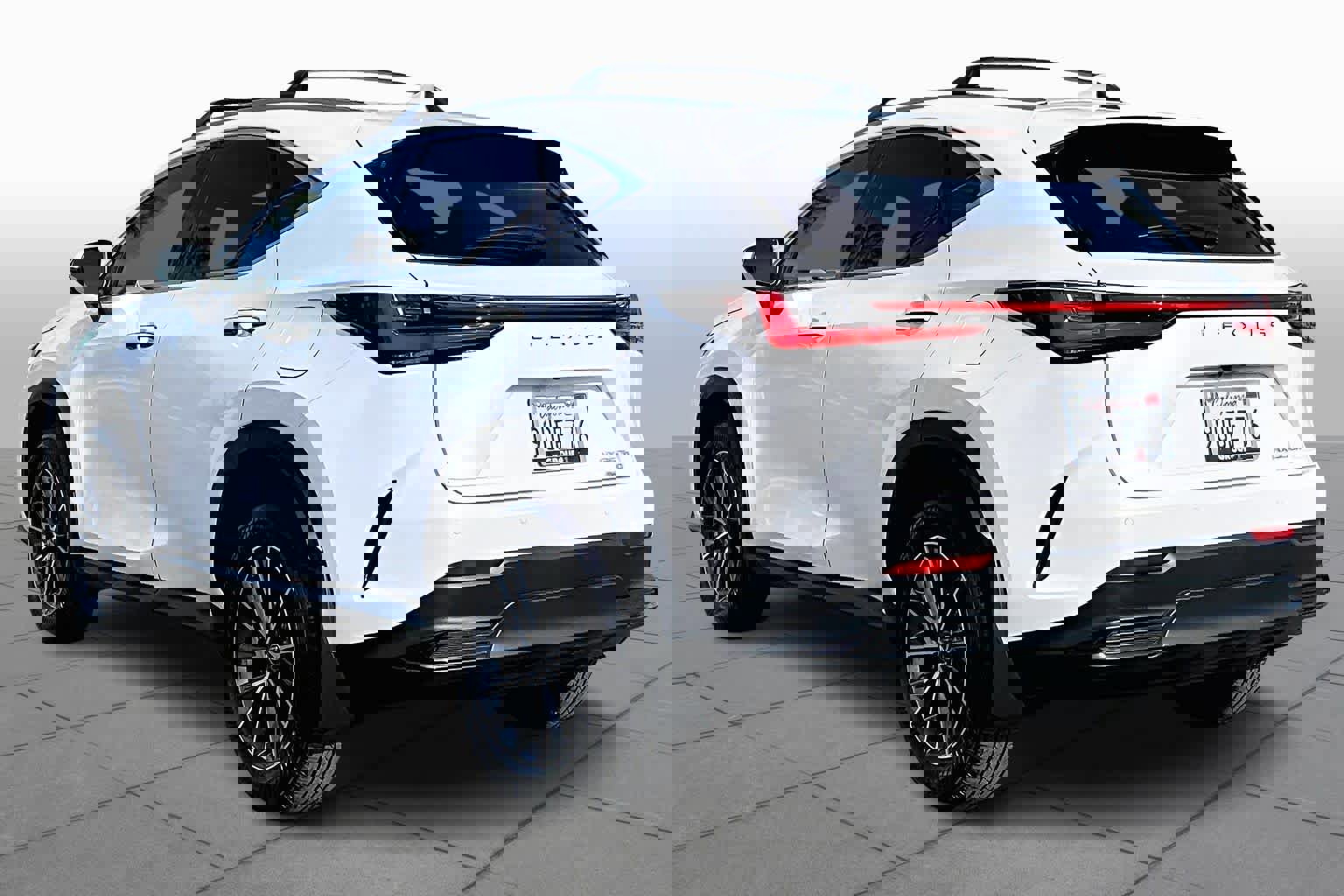 Certified 2025 Lexus NX 350h AWD w/ Accessory Package (2T) image 11