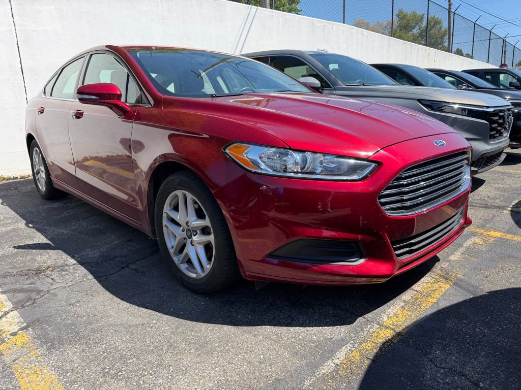 Used 2013 Ford Fusion SE FWD image 1