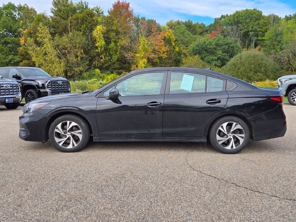 Used 2024 Subaru Legacy Premium AWD/4WD image 2