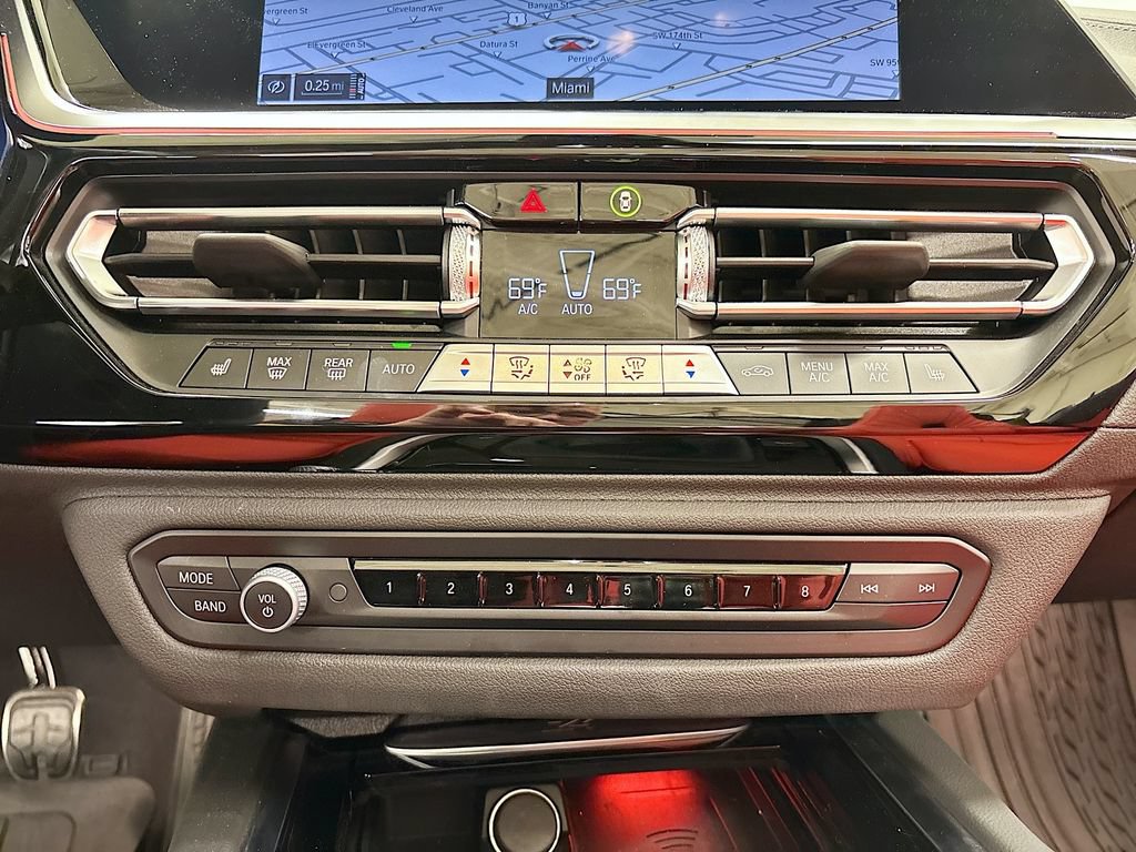 Used 2025 BMW Z4 M40i w/ Edition RWD image 22