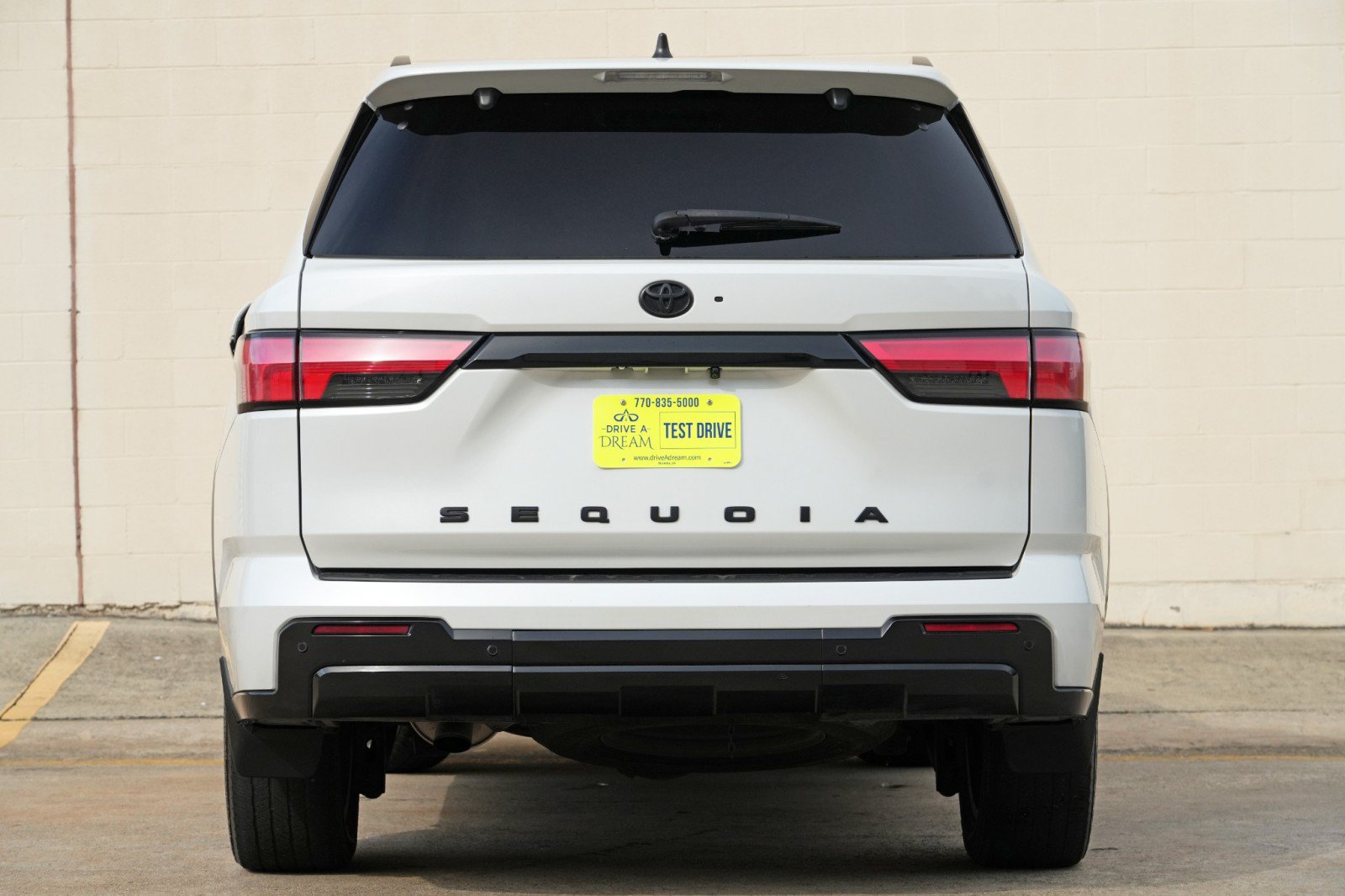 Used 2024 Toyota Sequoia Platinum AWD/4WD image 11