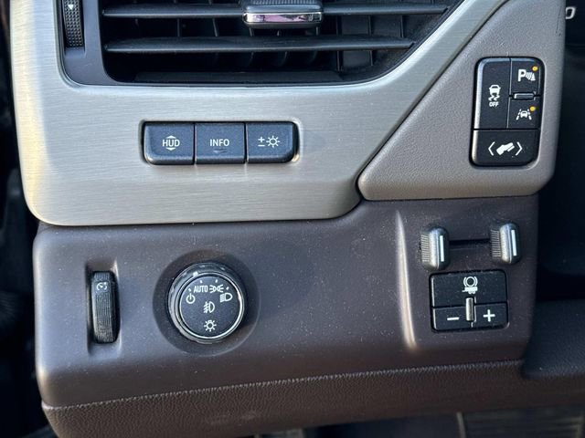 Used 2020 GMC Yukon XL Denali image 27