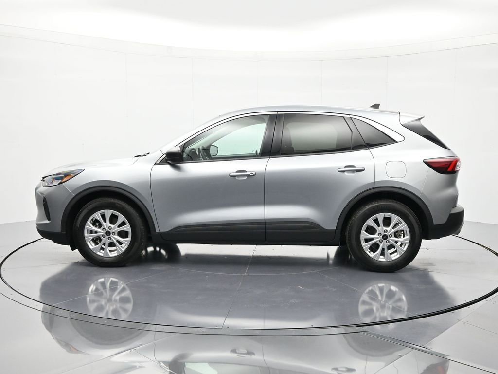 Used 2024 Ford Escape Active image 9