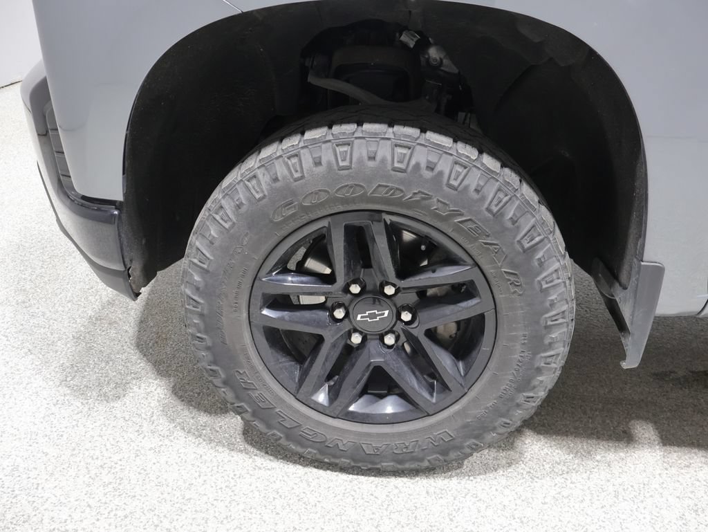 Used 2021 Chevrolet Silverado 1500 Custom Trail Boss AWD/4WD image 8