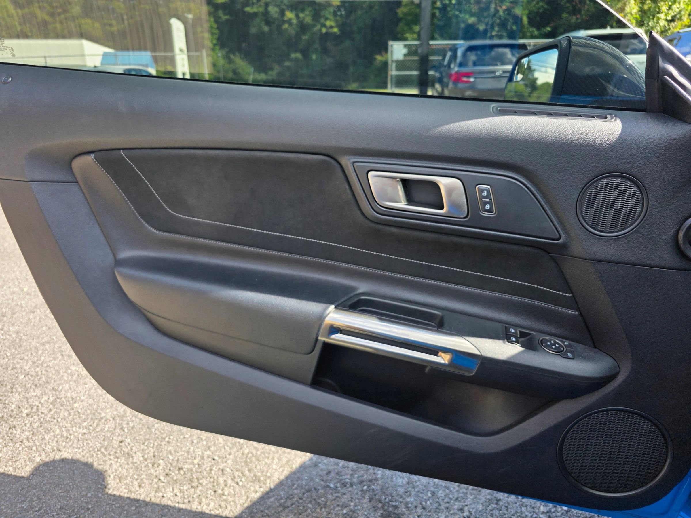 Used 2017 Ford Mustang Shelby GT350 w/ Electronics Package image 16