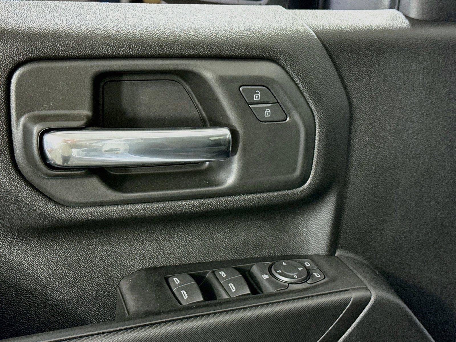 New 2026 GMC Sierra 2500 Pro w/ Convenience Package AWD/4WD image 11