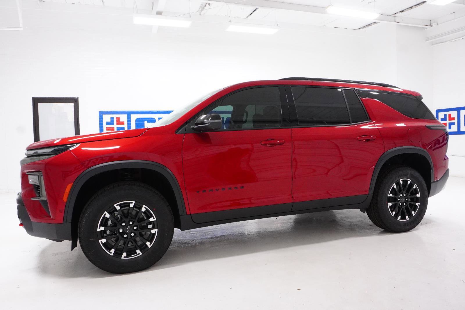 New 2026 Chevrolet Traverse Z71 w/ Enhanced Driving Package image 11