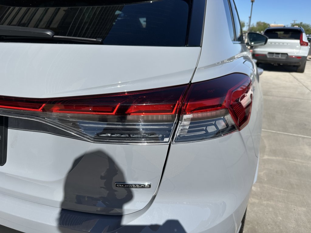 Used 2024 Audi Q4 e-tron Premium w/ Convenience Package image 14