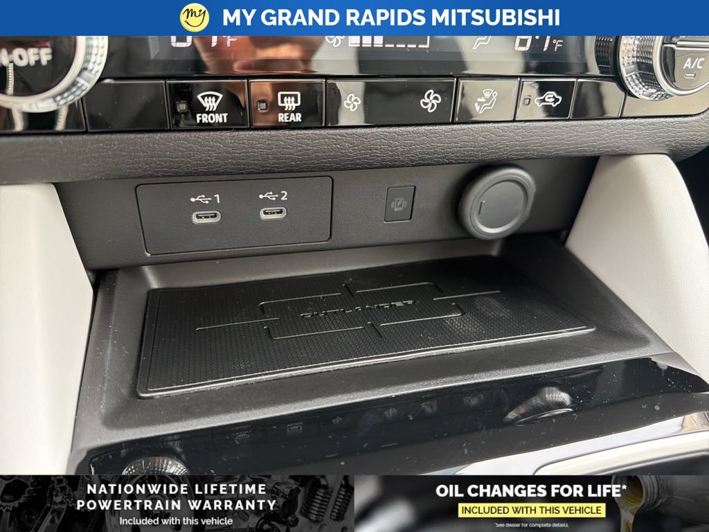New 2026 Mitsubishi Outlander SE AWD/4WD image 19