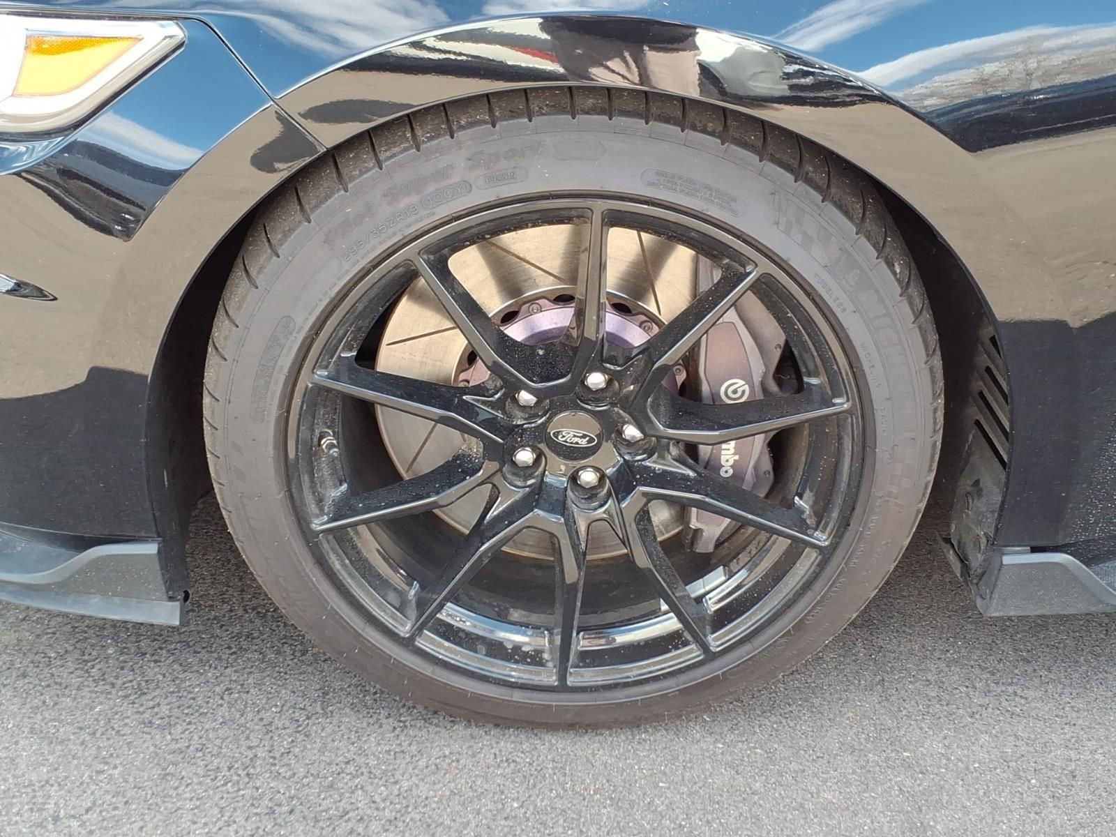 Used 2020 Ford Mustang Shelby GT350 w/ Technology Package image 9