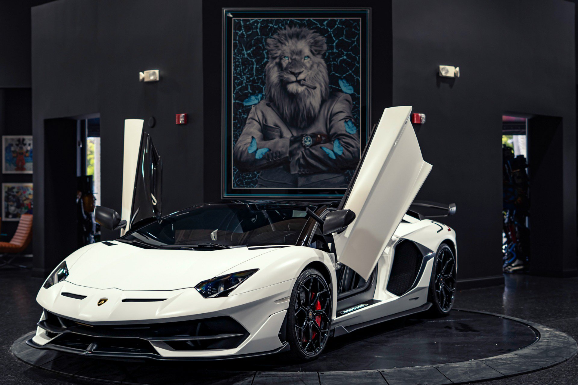 Used 2020 Lamborghini Aventador SVJ AWD/4WD image 1