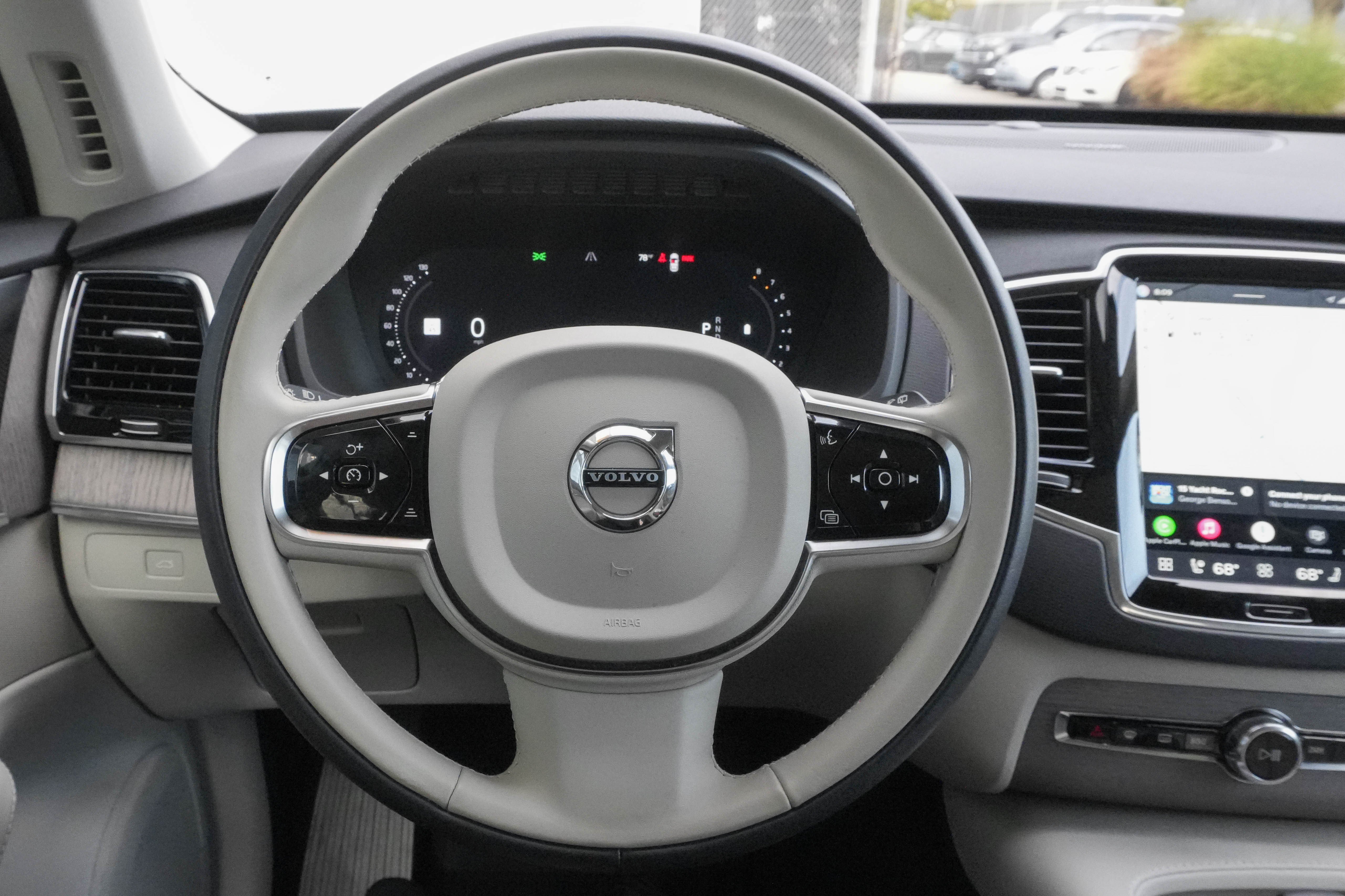 Used 2023 Volvo XC90 B6 Plus w/ Protection Package Premier AWD/4WD image 17