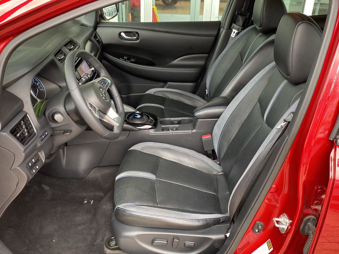 Used 2018 Nissan Leaf SL w/ SL Technology Package image 20