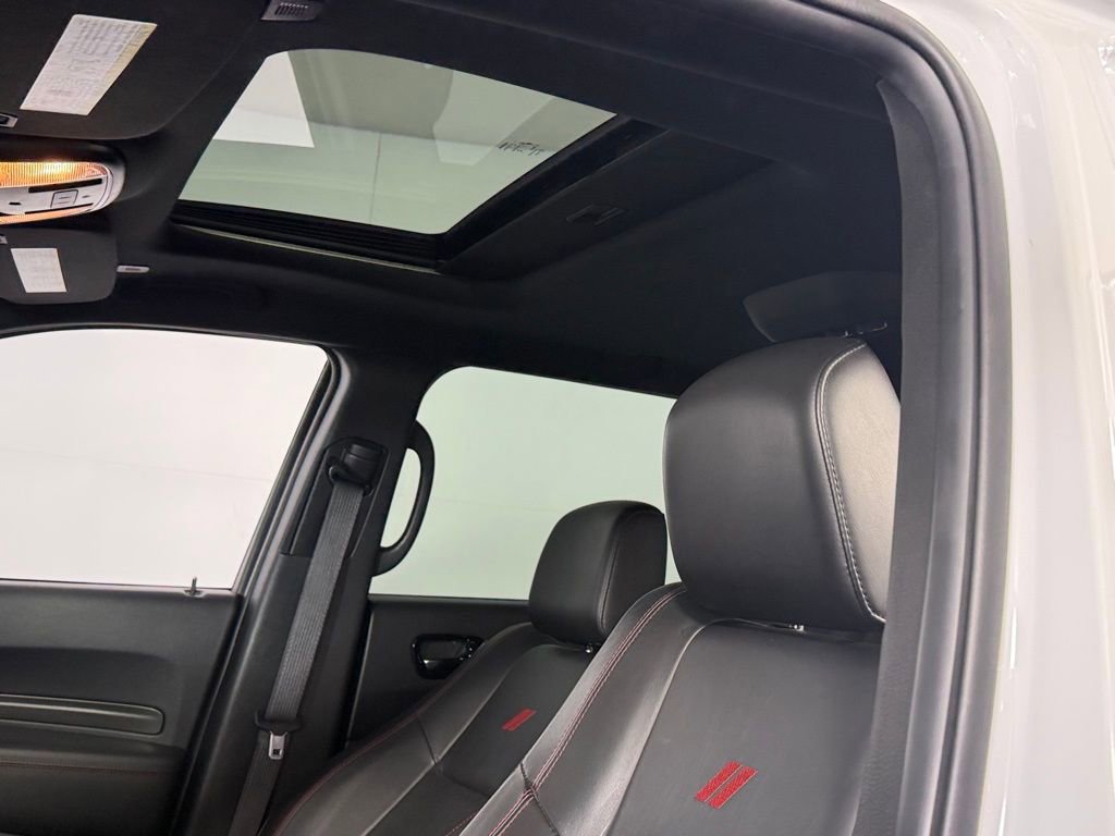 Used 2024 Dodge Durango GT RWD image 24