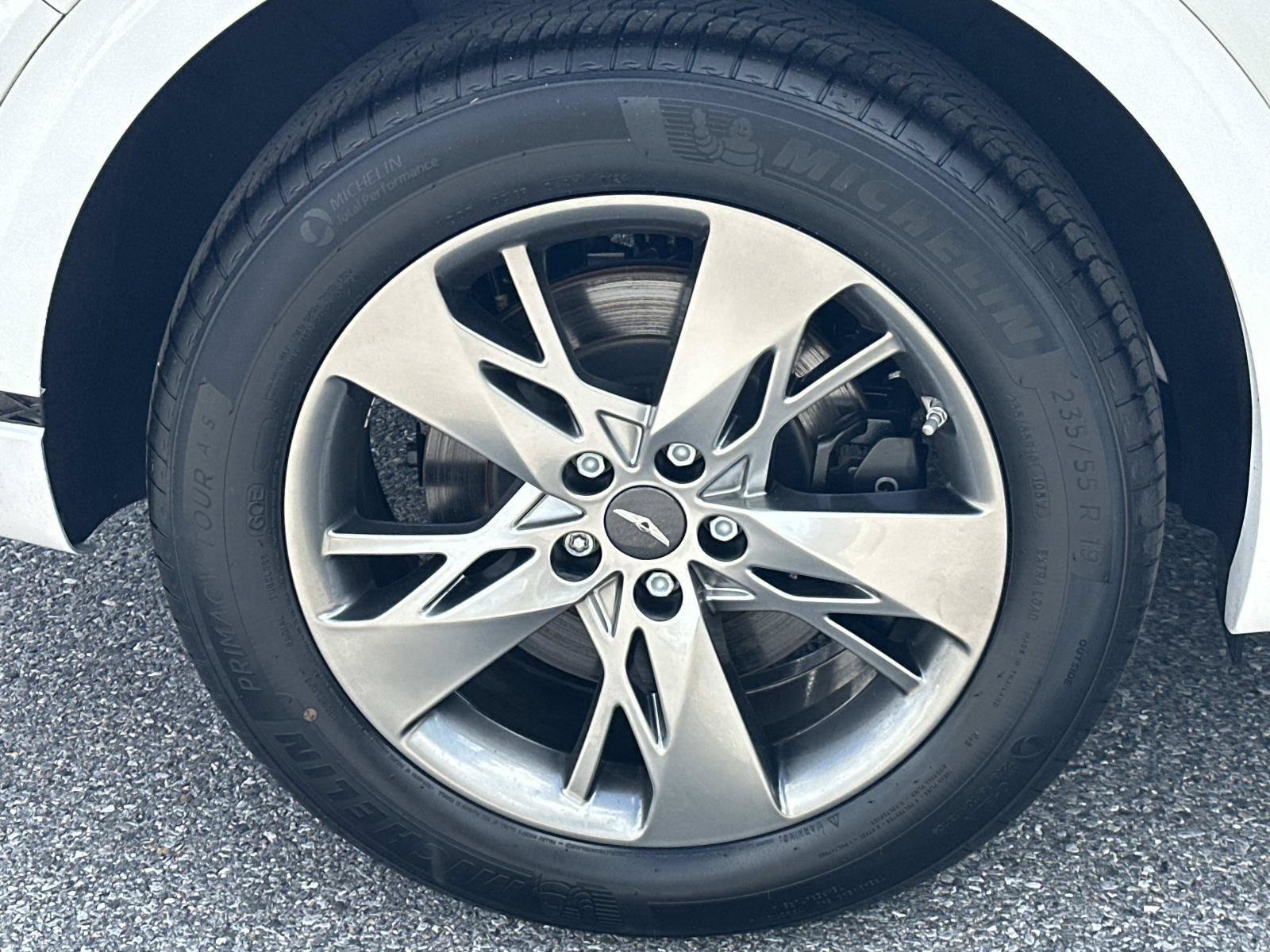 Used 2025 Genesis GV70 3.5T Sport AWD/4WD image 44