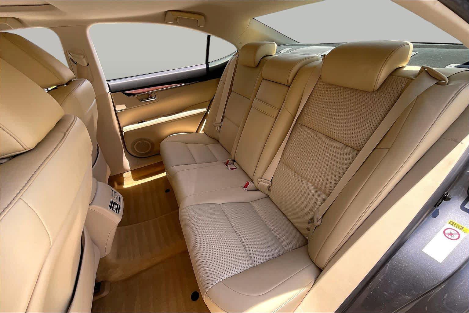 Used 2014 Lexus ES 350 w/ Premium Package FWD image 18