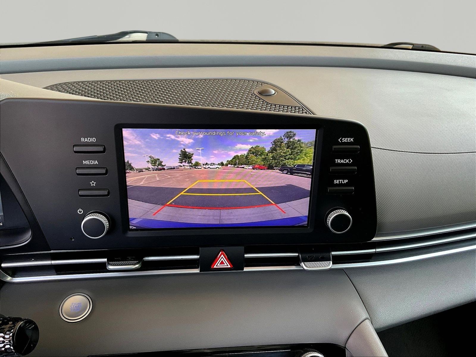 Used 2022 Hyundai Elantra SEL FWD image 13