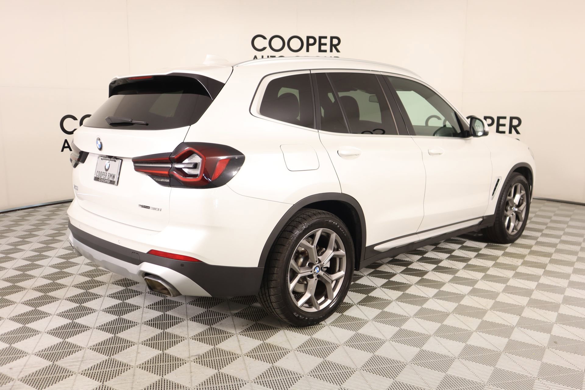 Used 2024 BMW X3 sDrive30i image 23