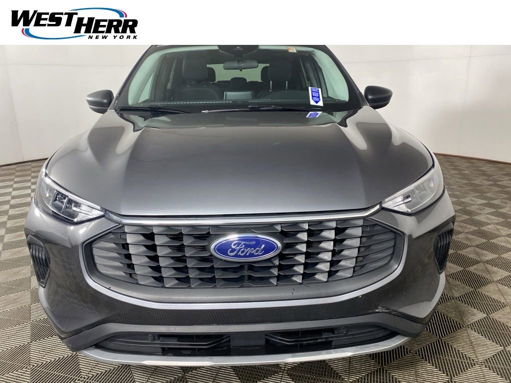 Used 2023 Ford Escape Active AWD/4WD image 25