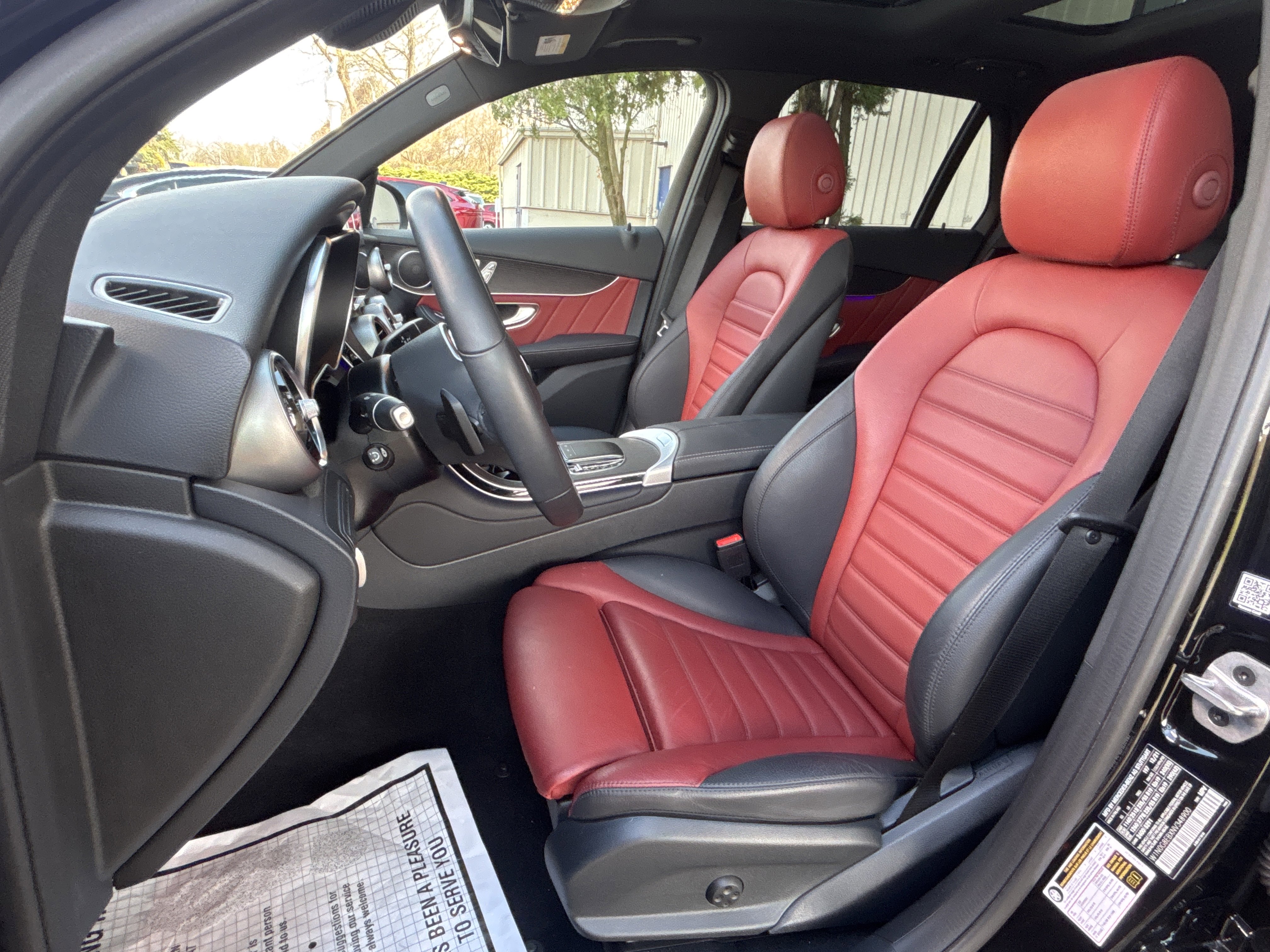 Used 2022 Mercedes-Benz GLC 300 4MATIC image 25