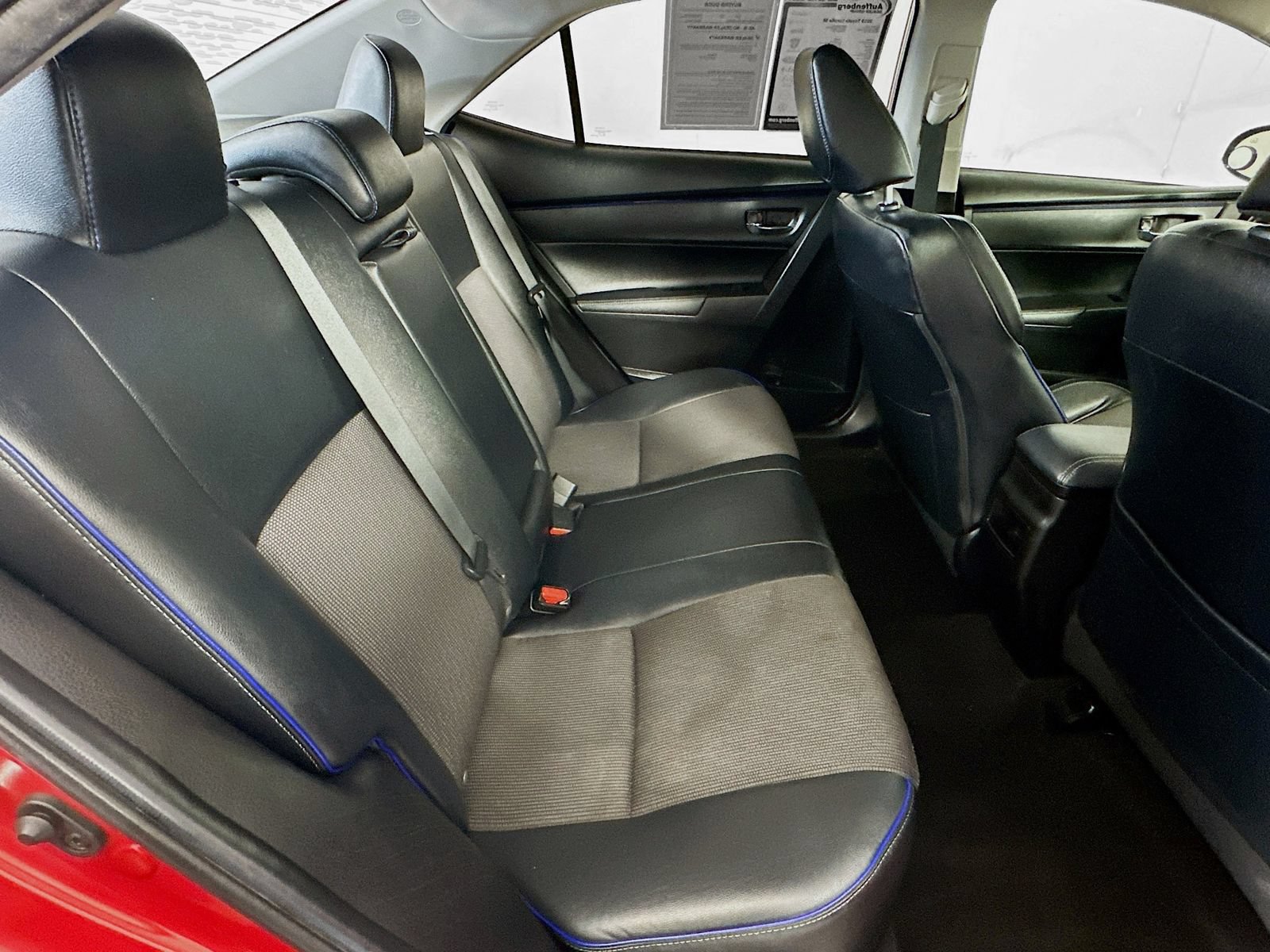 Used 2019 Toyota Corolla SE FWD image 30