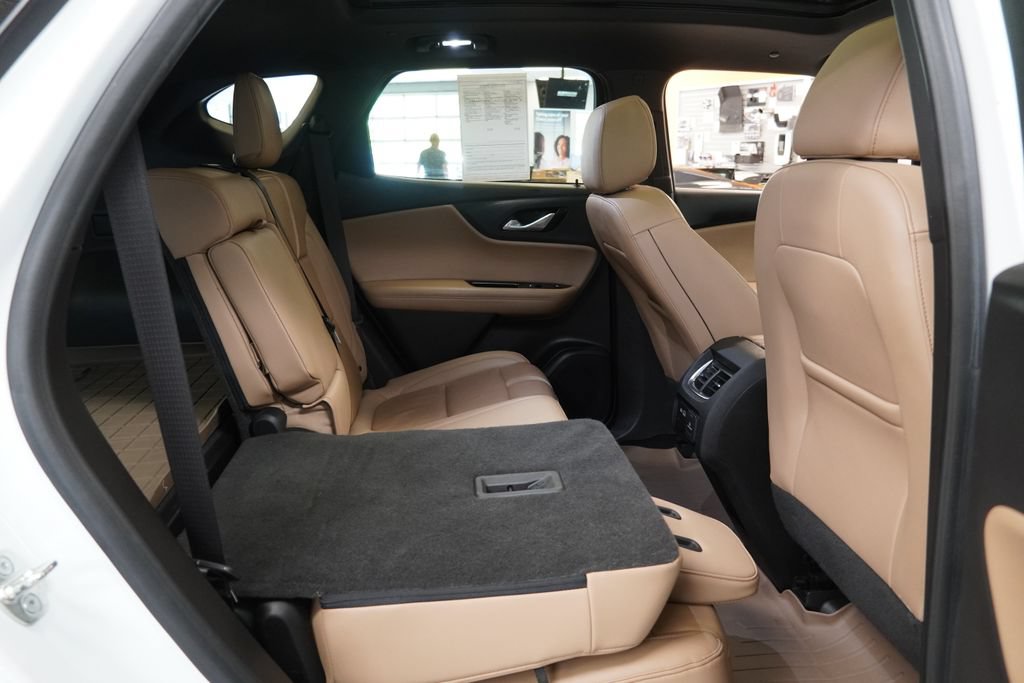 Used 2019 Chevrolet Blazer Premier w/ Sun and Wheels Package FWD image 33