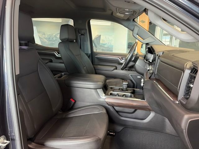 Used 2023 GMC Sierra 1500 SLT w/ SLT Premium Package image 29