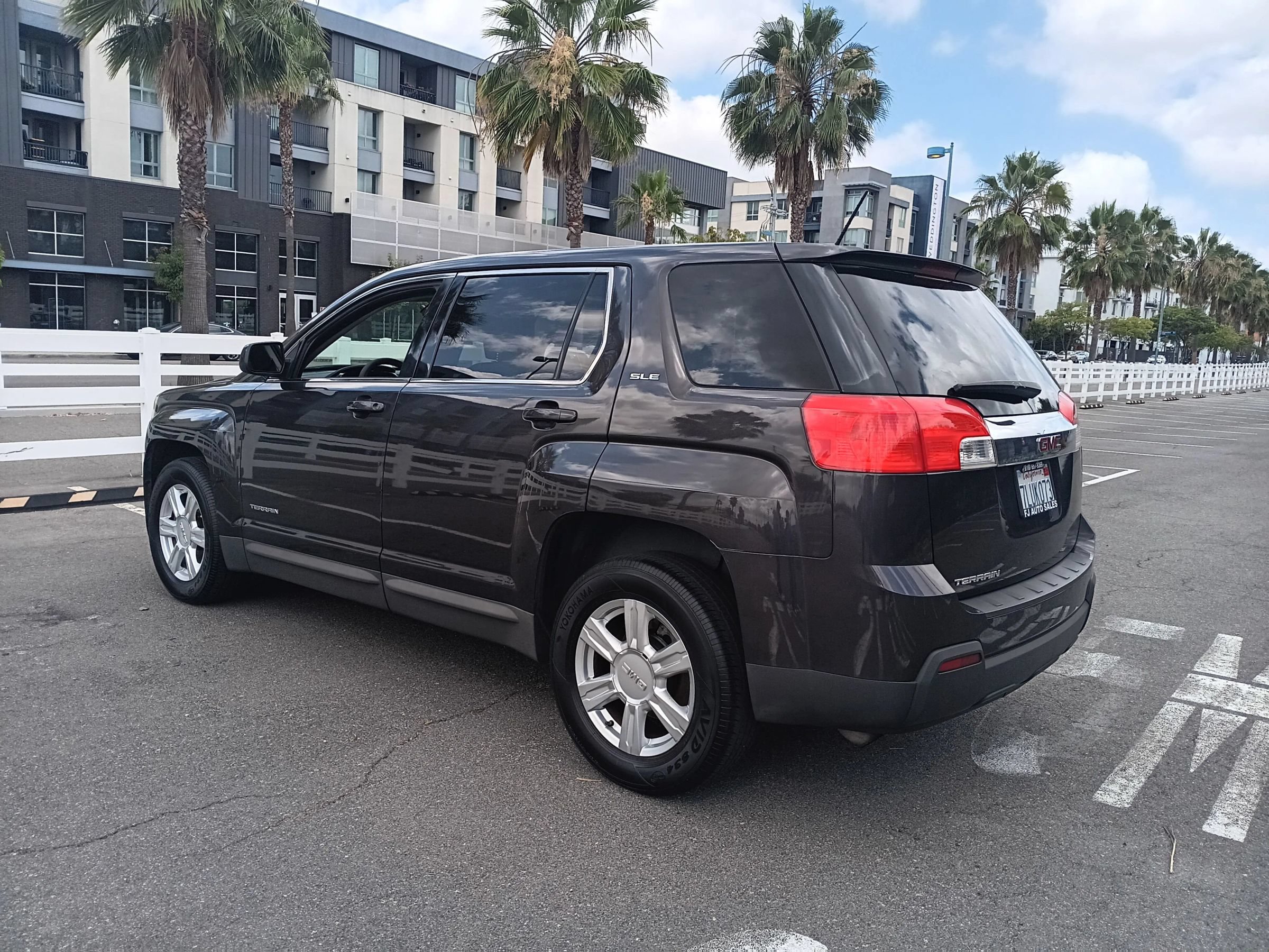 Used 2015 GMC Terrain SLE FWD image 6