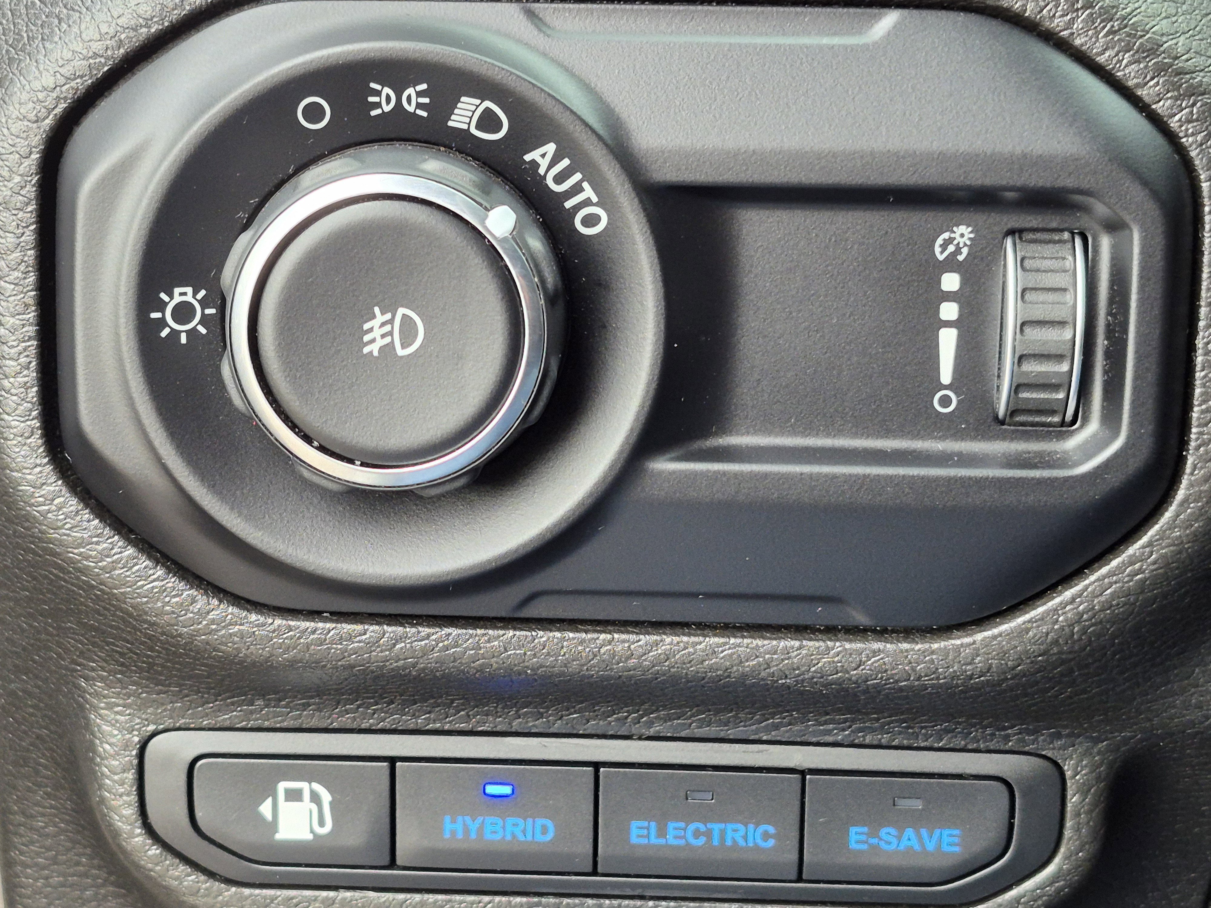 Used 2023 Jeep Wrangler Unlimited Rubicon 4xe image 15