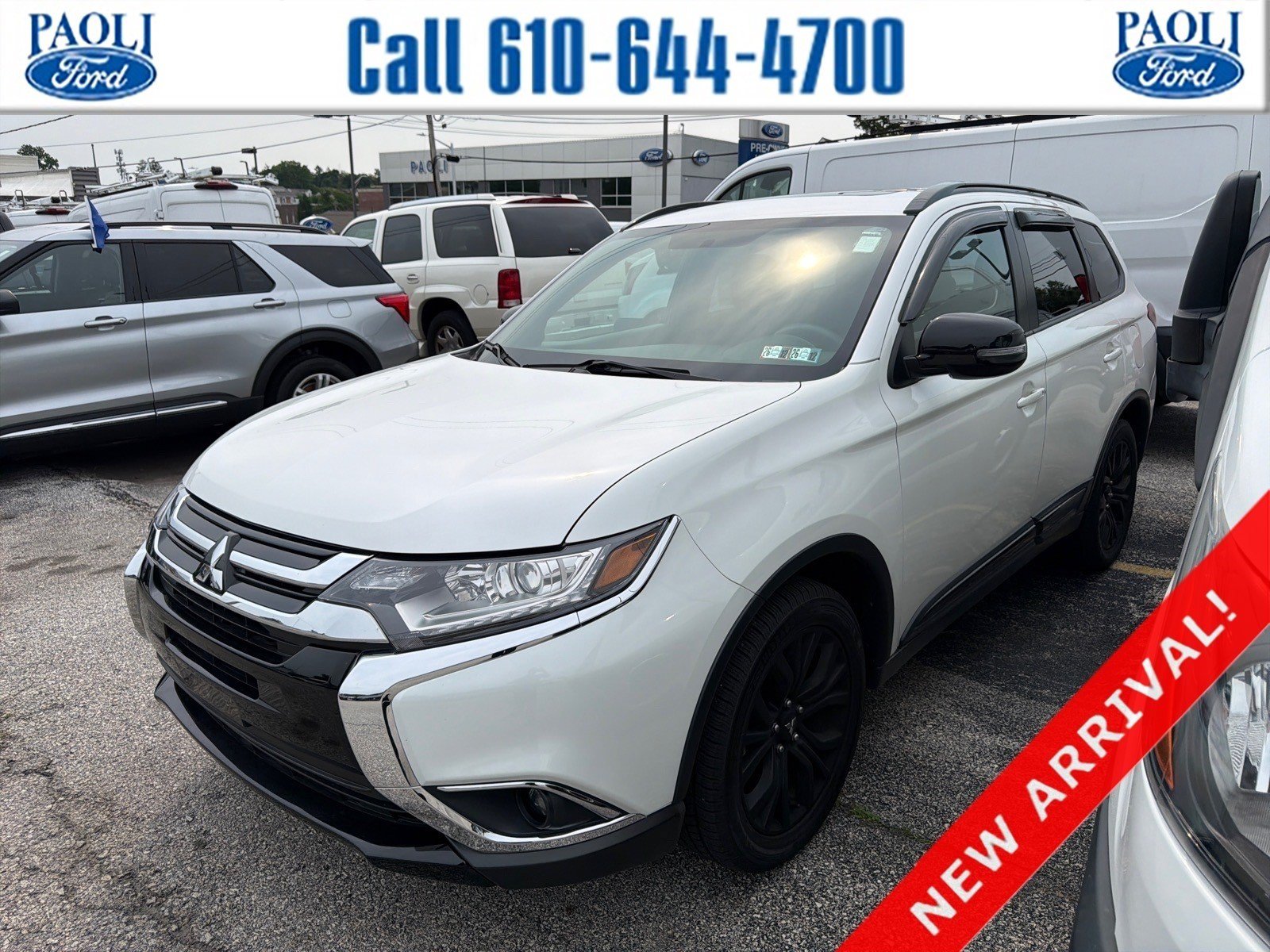 Used 2018 Mitsubishi Outlander LE AWD/4WD image 1