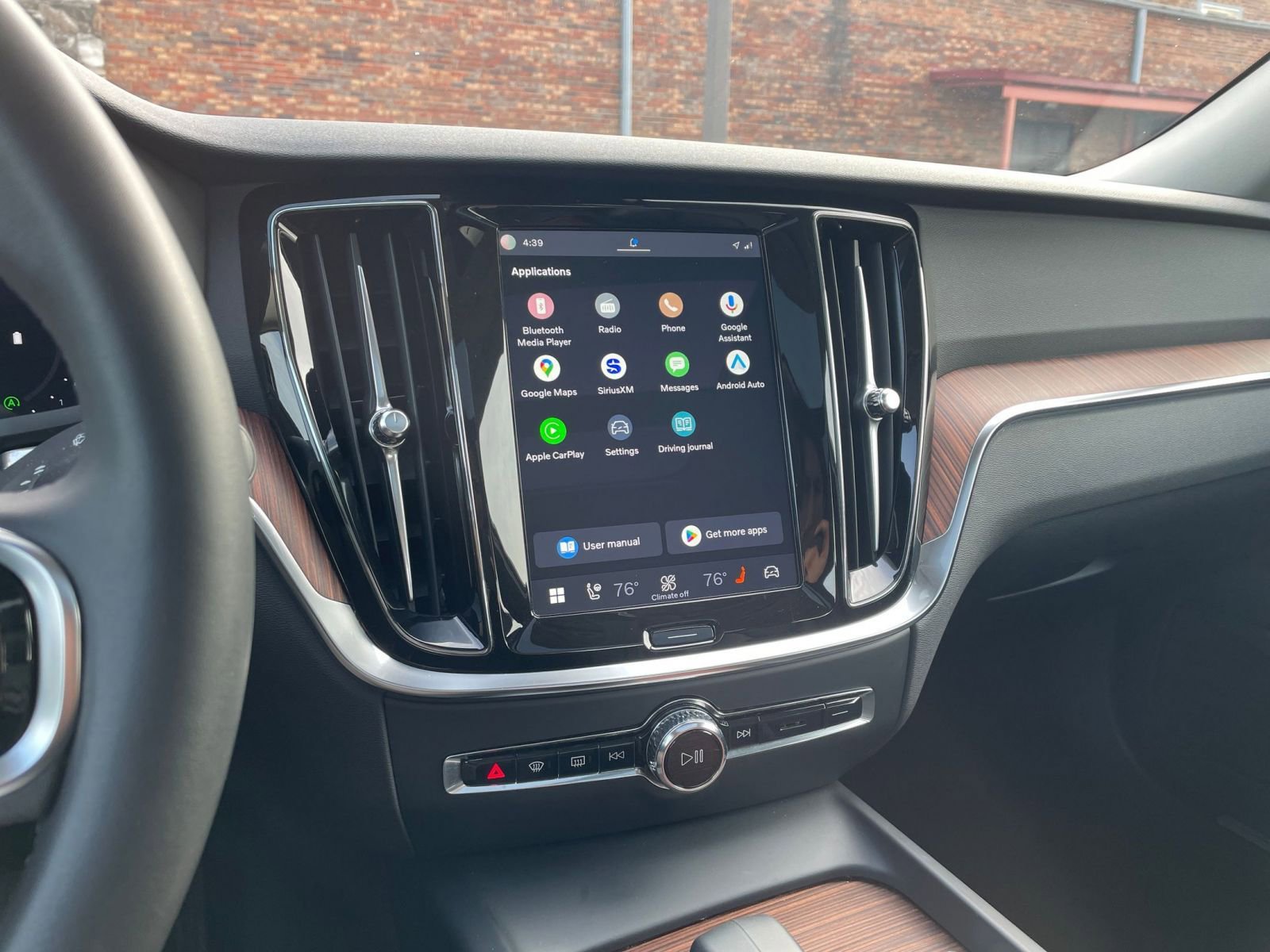 Used 2025 Volvo S60 B5 Plus image 17