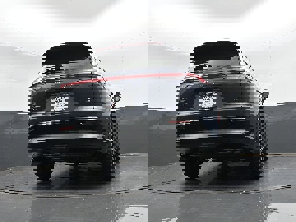 New 2025 Toyota Crown Signia image 30