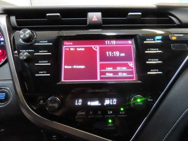 Used 2018 Toyota Camry XSE image 24