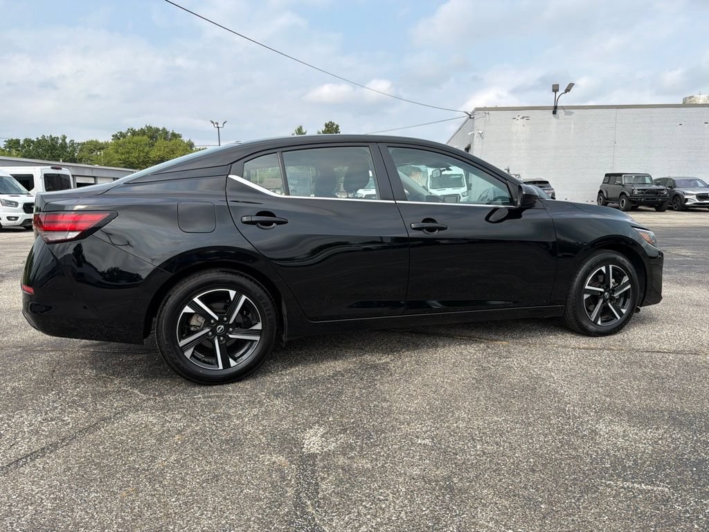 Used 2025 Nissan Sentra SV FWD image 7