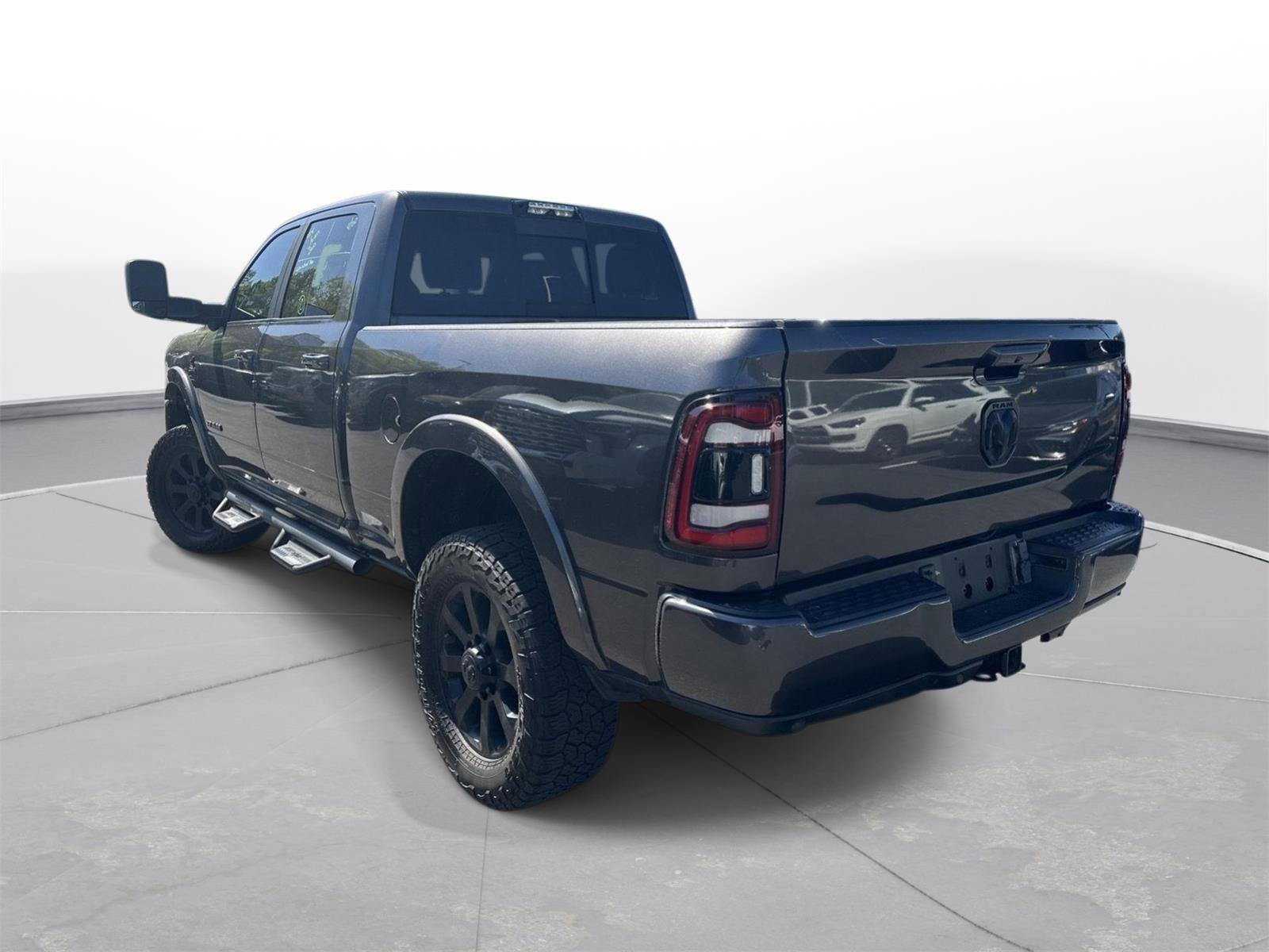 Used 2022 RAM 2500 Laramie w/ Night Edition AWD/4WD image 8