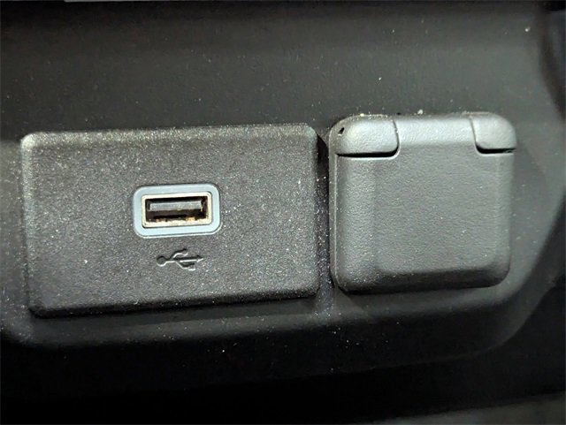 Used 2020 Chevrolet Silverado 1500 Custom w/ Custom Value Package image 13