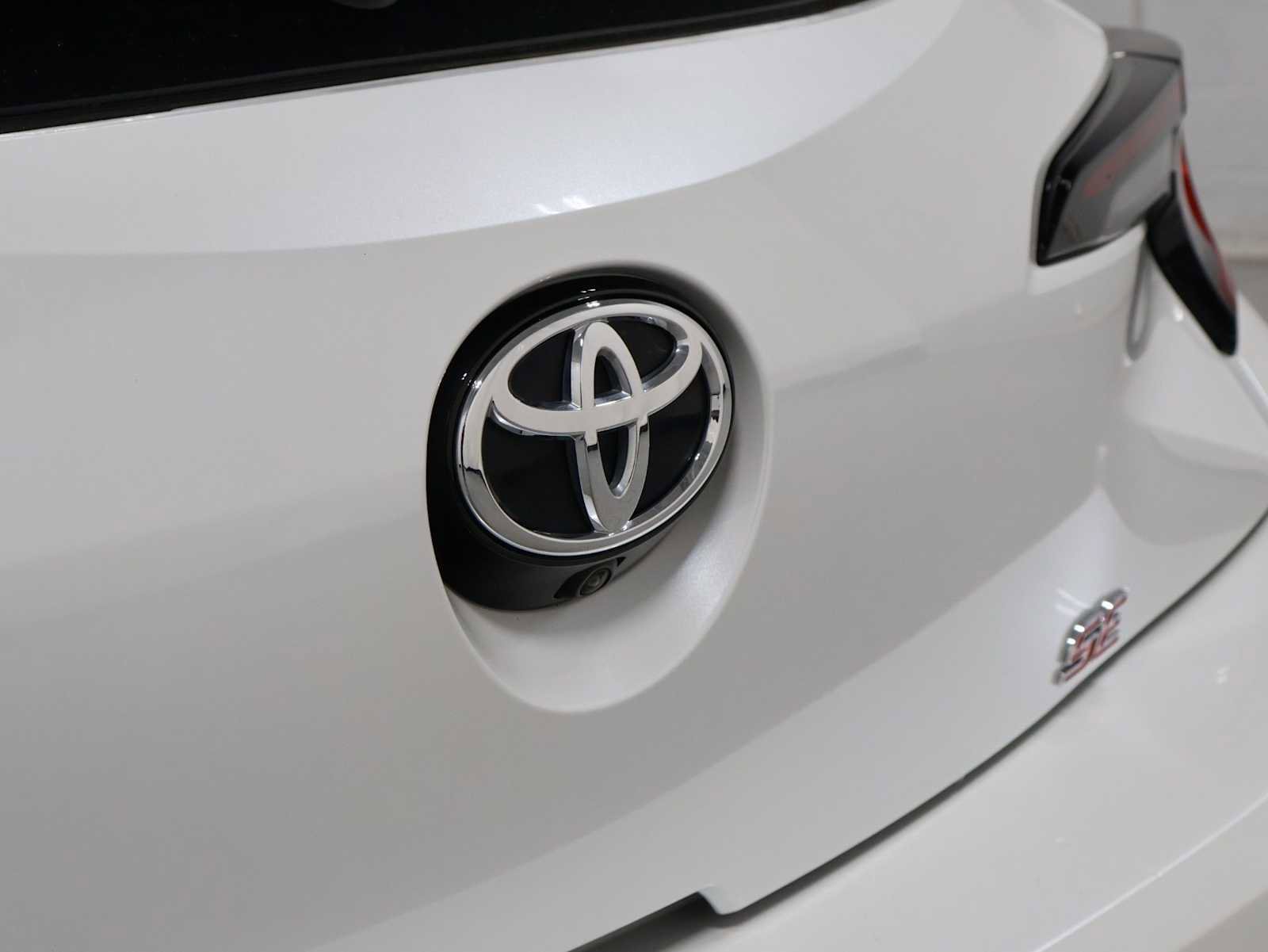 Used 2023 Toyota Corolla SE FWD image 8