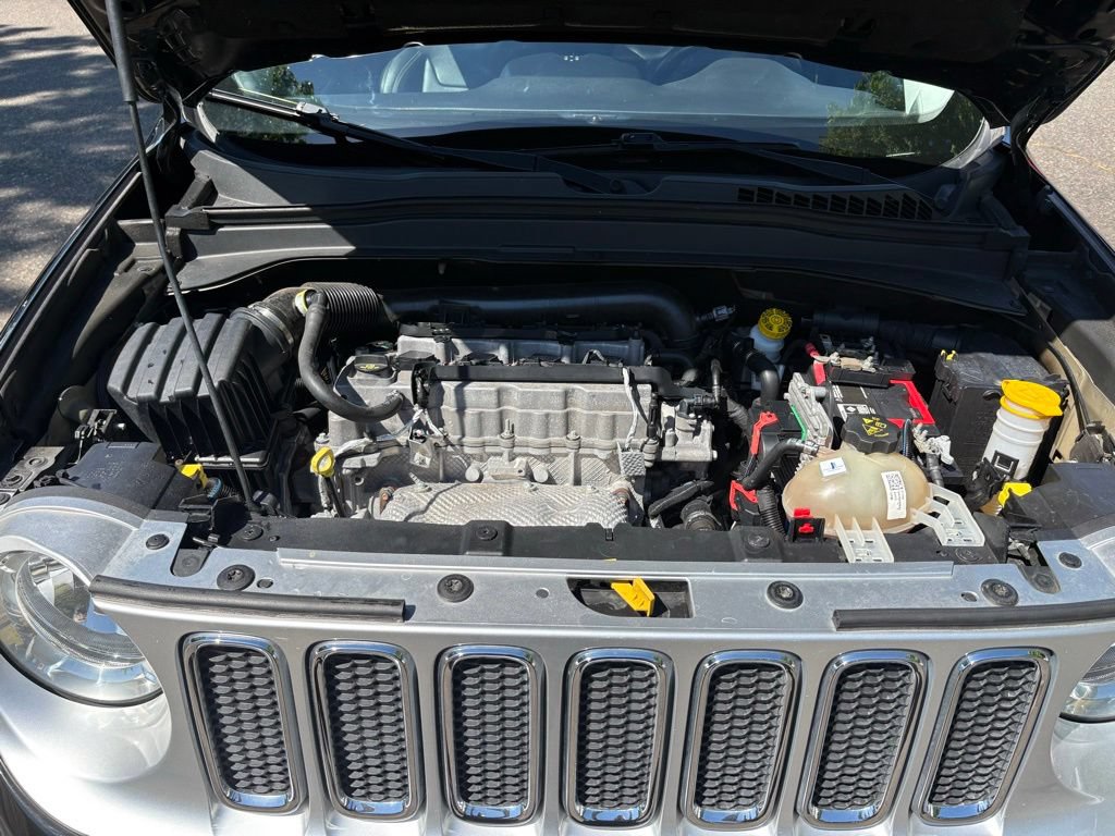 Used 2015 Jeep Renegade Limited AWD/4WD image 25
