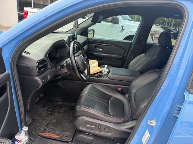 Used 2025 Honda Pilot TrailSport image 13