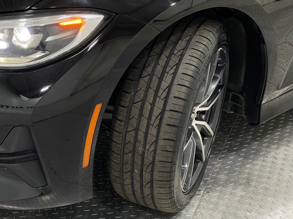 Used 2020 BMW 330i Sedan w/ Convenience Package image 35