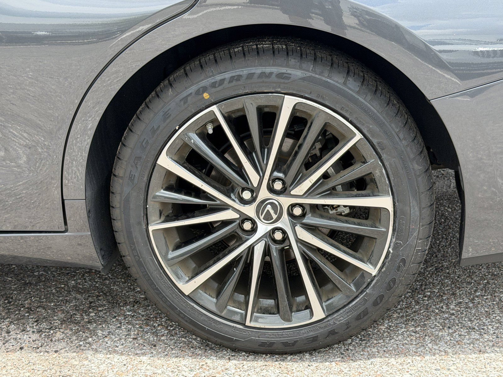 Used 2024 Lexus ES 350 w/ Premium Package FWD image 11