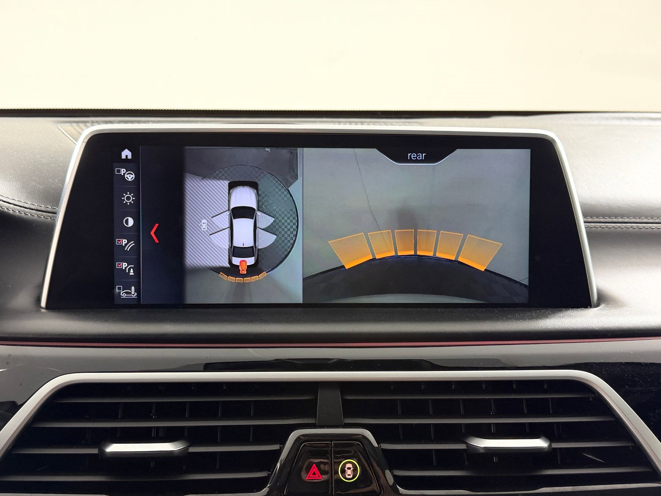 Used 2019 BMW 750i w/ Executive Package image 27