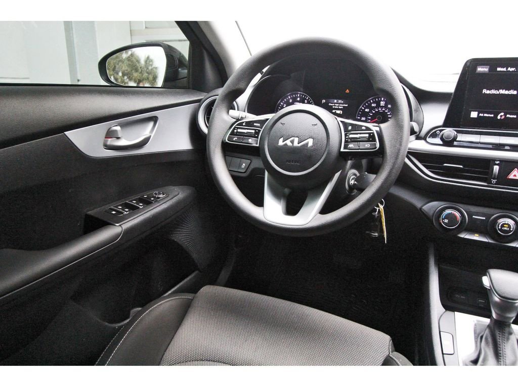 Used 2024 Kia Forte LXS image 8