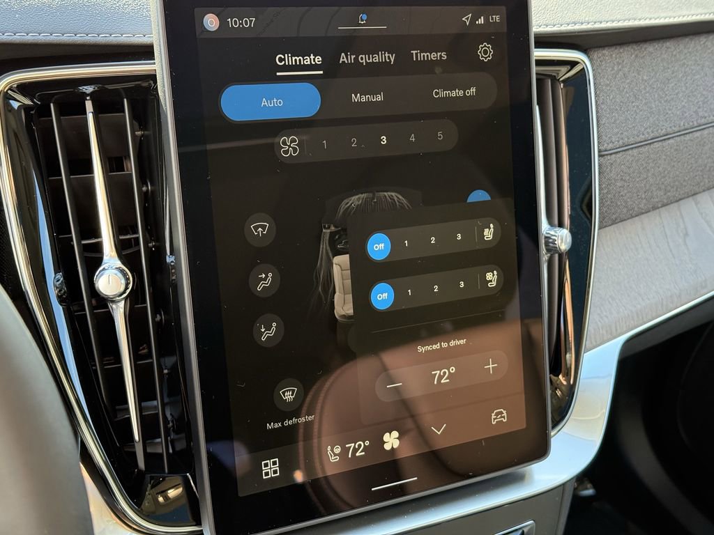 New 2026 Volvo XC90 B6 Ultra w/ Protection Package image 23