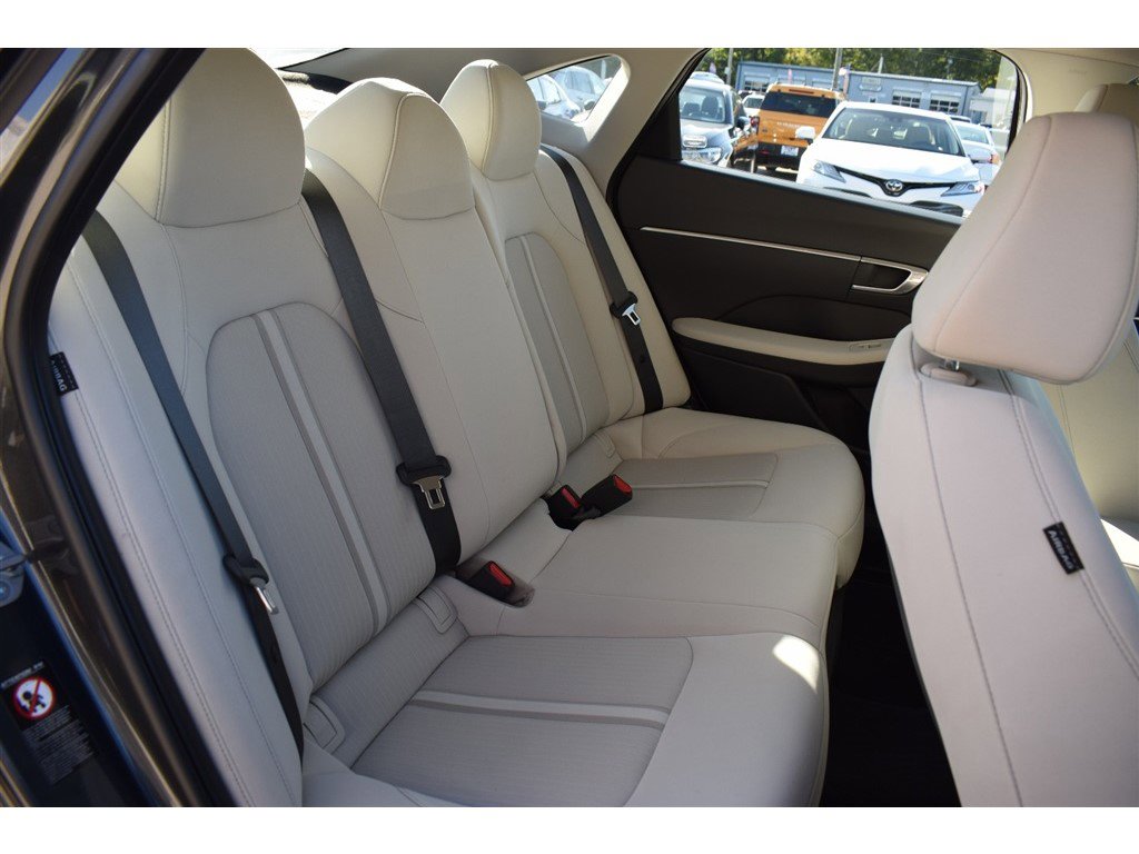 Used 2023 Hyundai Sonata SEL w/ Cargo Package image 15