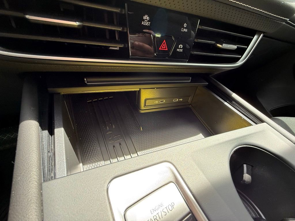 Used 2025 Volkswagen Atlas Cross Sport SE FWD image 20